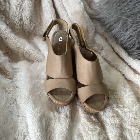 Beige Wedges - Picture 4 of 5
